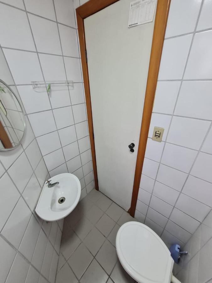 Apt Encantador Centro Guarapari, Completo, 50 M Da Praia מראה חיצוני תמונה